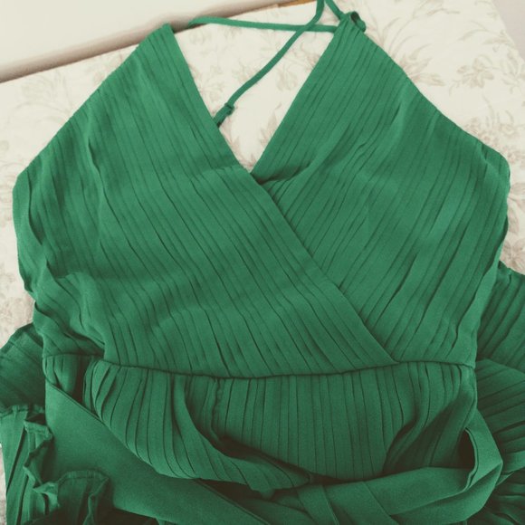 Beyond Words Kelly Lime Green Smocked Pleated V-Neck Criss Cross Strap Romper M - Picture 7 of 14